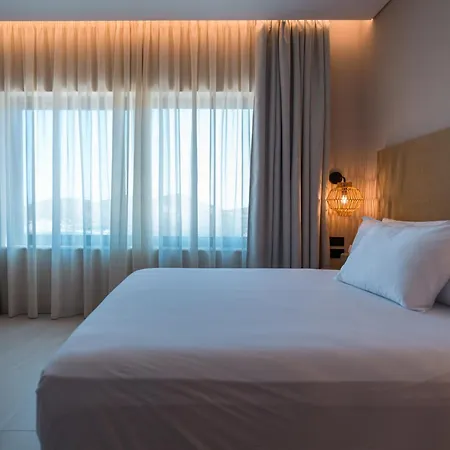 Resort Heromylos And